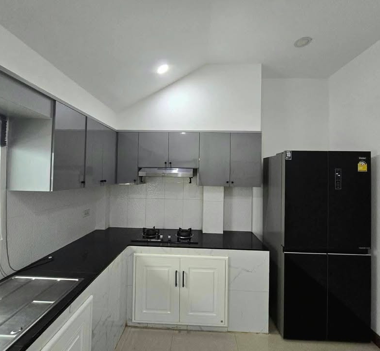 For sale : Great Value! 3 Beds, Fully Furnished House with Great Amenities