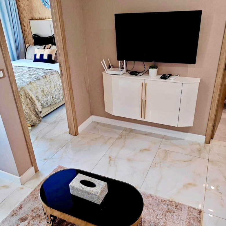 For sale : Great Value! Modern Unit with Great View & Best Price