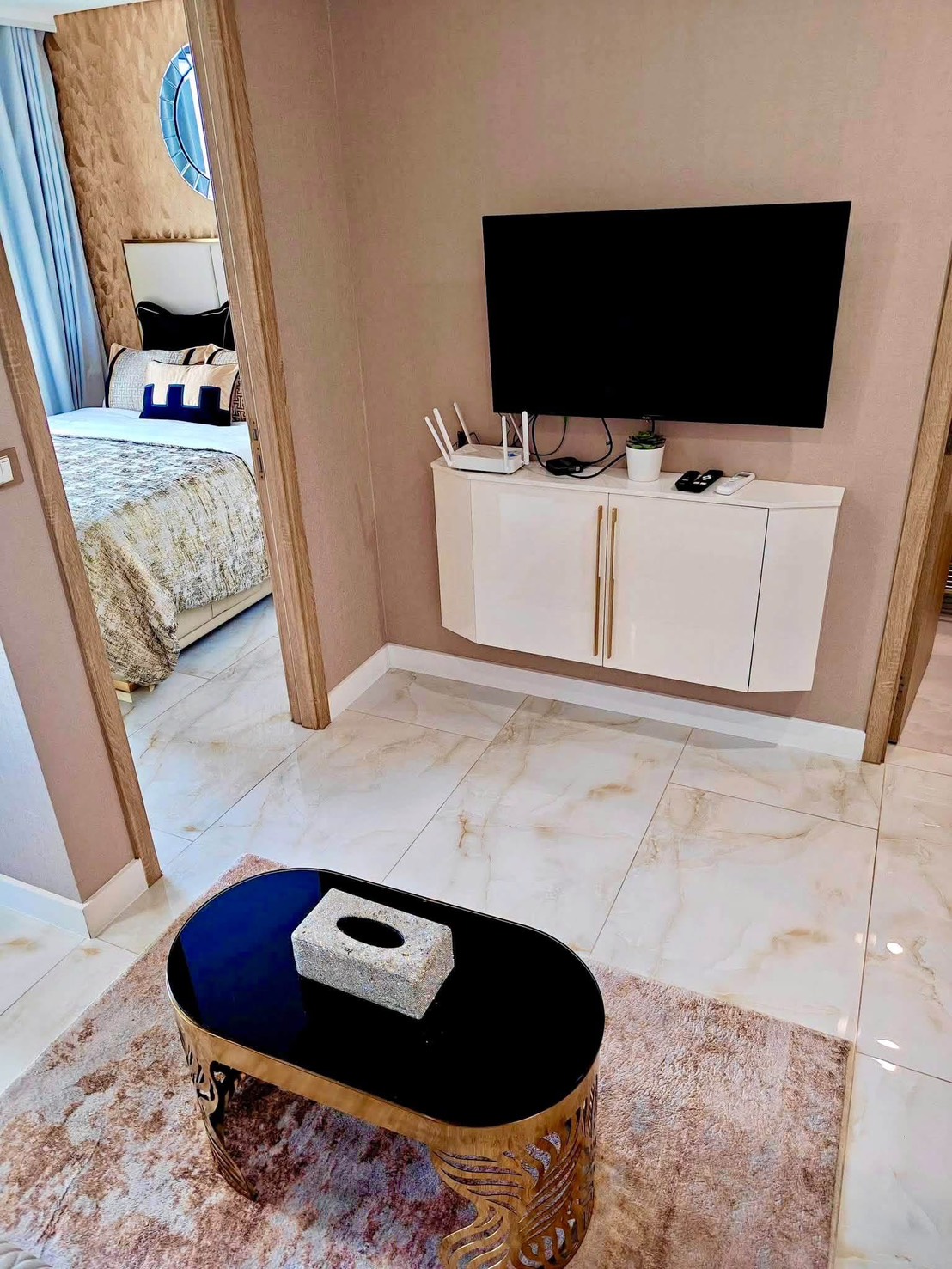 For sale : Great Value! Modern Unit with Great View & Best Price