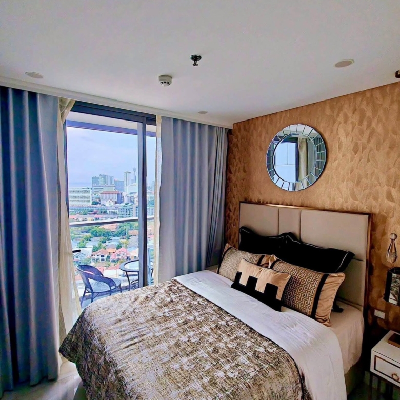 For sale : Great Value! Modern Unit with Great View & Best Price