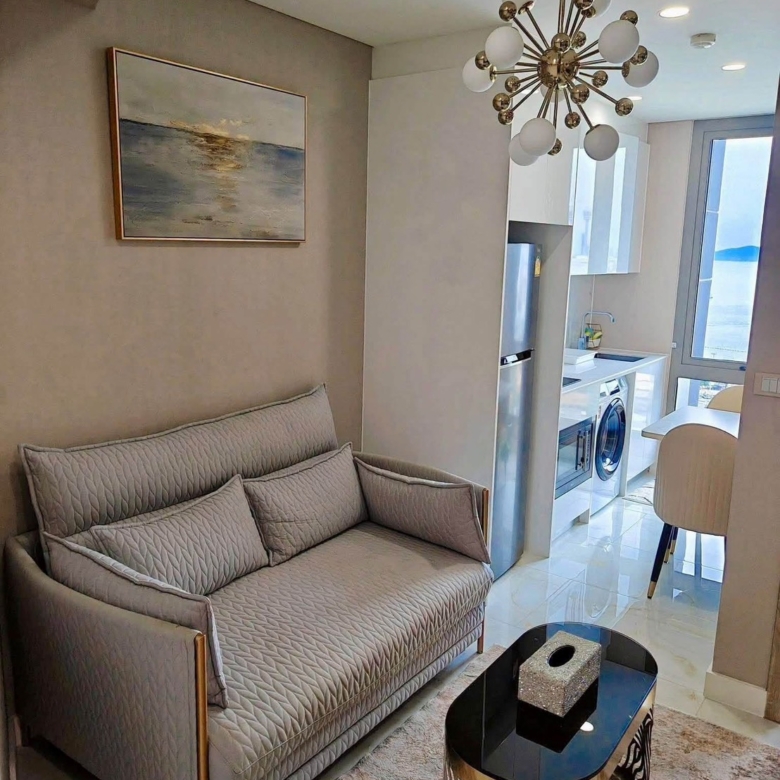 For sale : Great Value! Modern Unit with Great View & Best Price