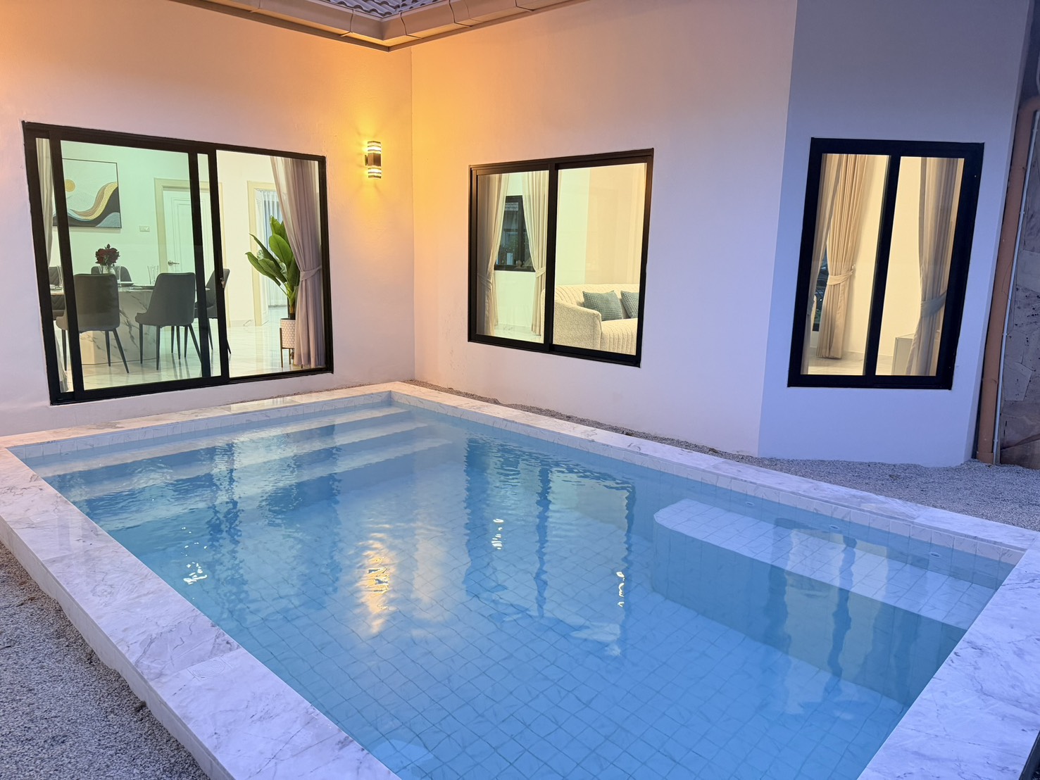 For sale : Best Price! 6.9M Baht, Modern Pool Villa with 75 SQW. Land Area