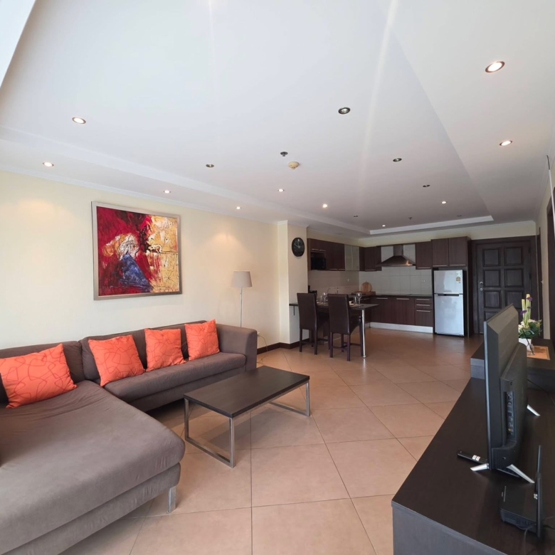 На продажу: просторный кондо с 1 спальней в The Residence Jomtien