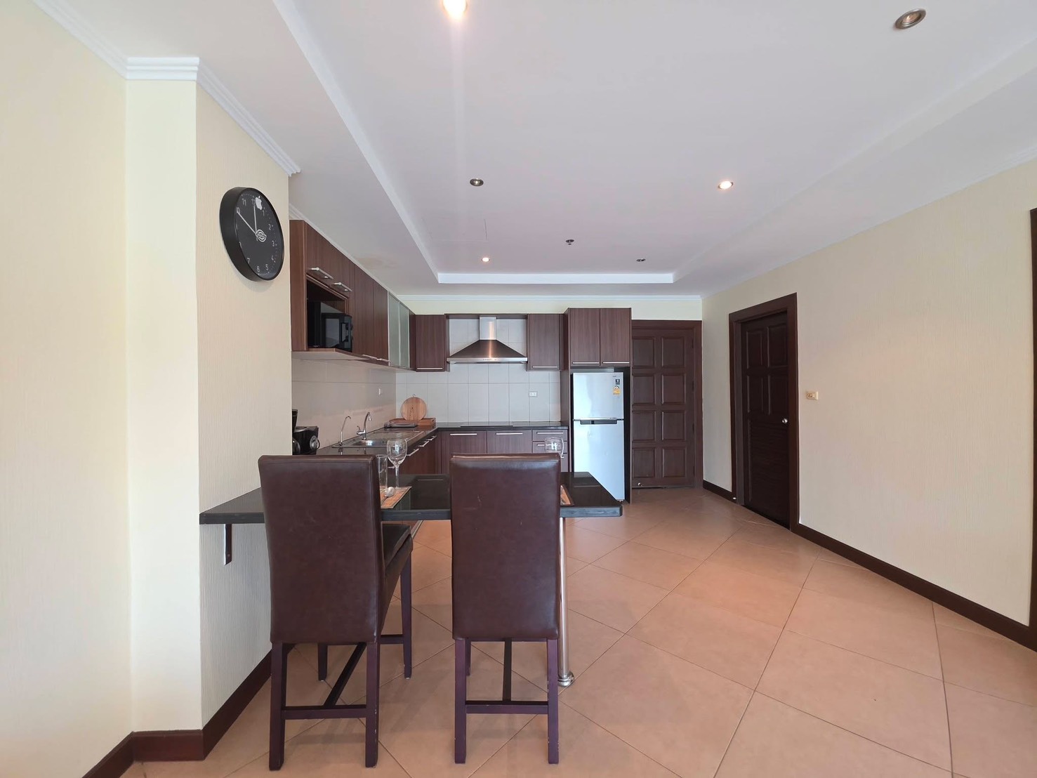 На продажу: просторный кондо с 1 спальней в The Residence Jomtien