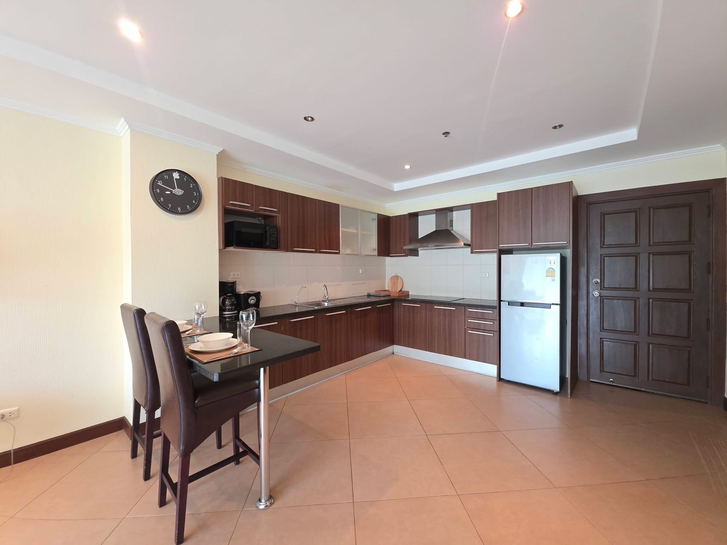 На продажу: просторный кондо с 1 спальней в The Residence Jomtien