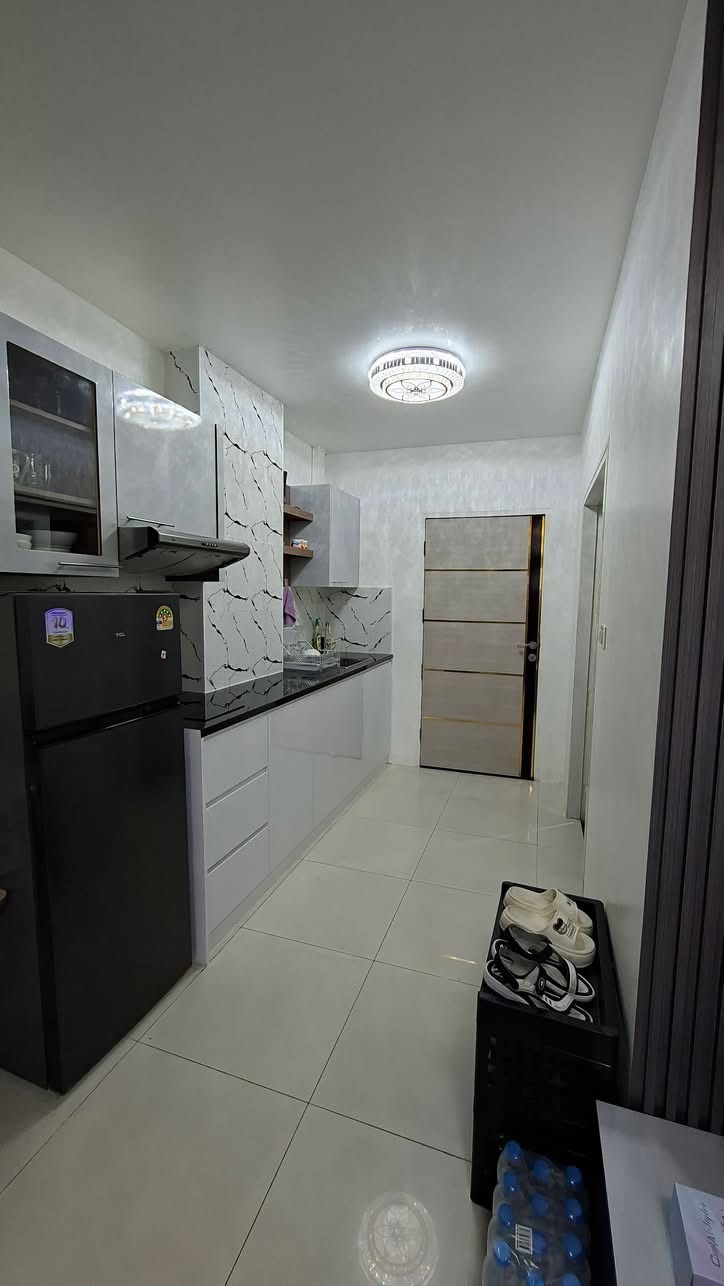 В аренду : Кондоминиум в аренду, всего 2 минуты до моря @ Jomtien Plaza Residence