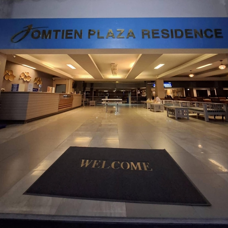 В аренду : Кондоминиум в аренду, всего 2 минуты до моря @ Jomtien Plaza Residence