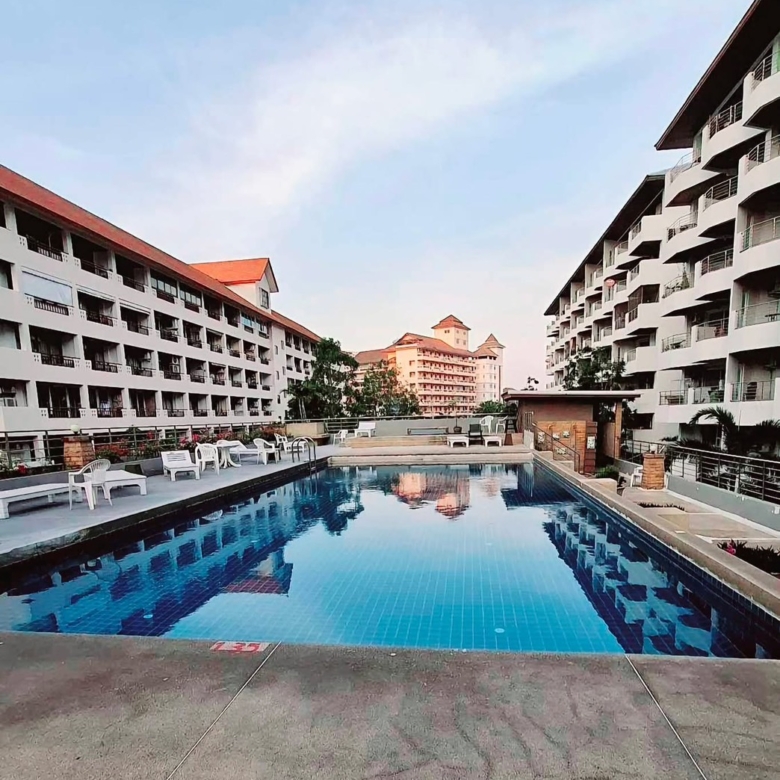 В аренду : Кондоминиум в аренду, всего 2 минуты до моря @ Jomtien Plaza Residence