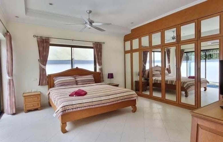 For Rent : 5 Bedroom Pool Villa For Rent at Jomtien, Pattaya