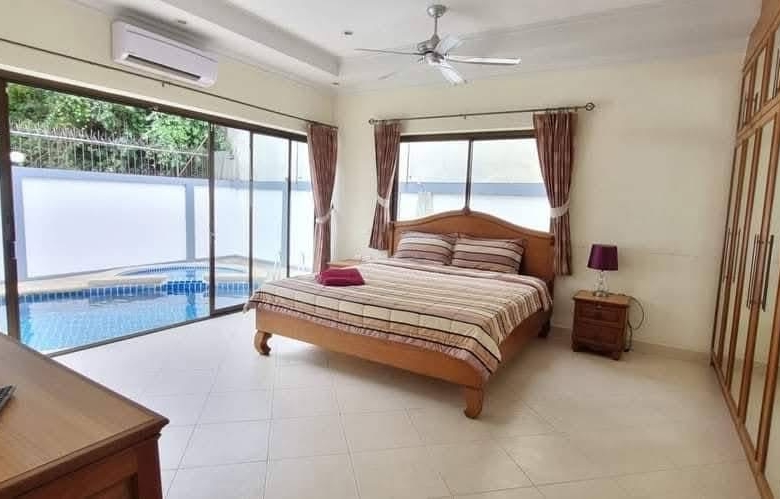 For Rent : 5 Bedroom Pool Villa For Rent at Jomtien, Pattaya