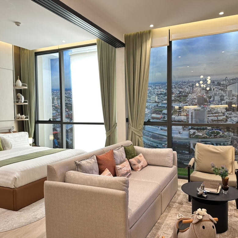 For sale : Hot Property in center Pattaya | Luxury 1-Bedroom Unit, Best Investment & Special Promotion