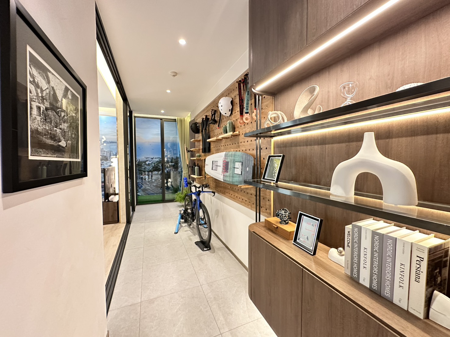 For sale : Hot Property in center Pattaya | Luxury 1-Bedroom Unit, Best Investment & Special Promotion