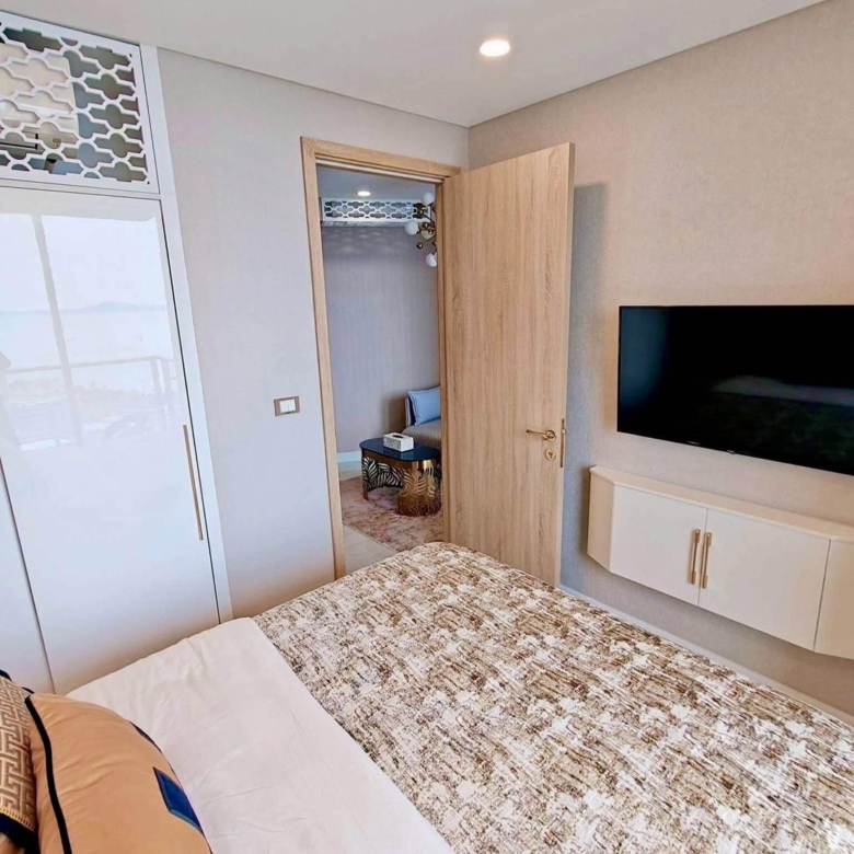 На продажу: роскошный кондо на первой линии у моря в Copacabana Beach Jomtien